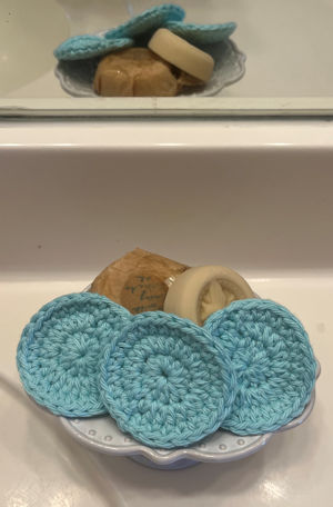 Cosmetic Rounds on Soap Dish